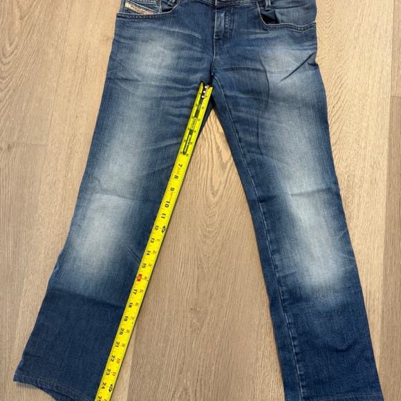 Diesel Newz Jeans (Size 27) - Picture 8 of 15